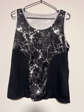 Activewear Women’s Size Large Black Marble Print Active Tank Top Sleeveless